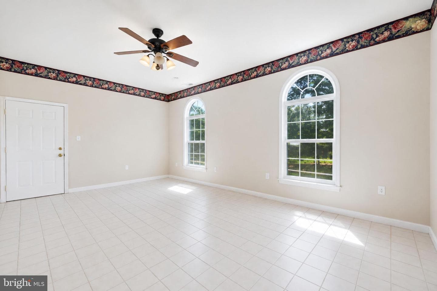 5050 Antioch Road photo 9