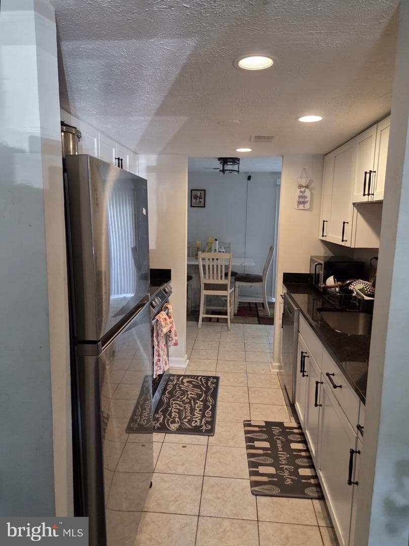 8811 Vicksburg Court photo 4