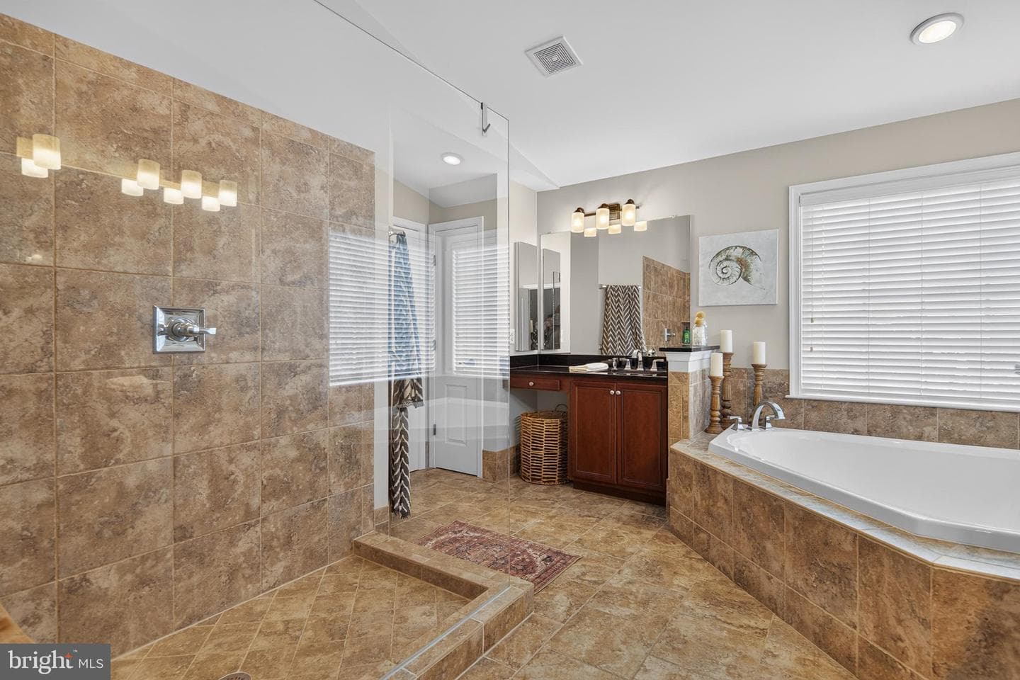 5779 Coachview Court photo 37