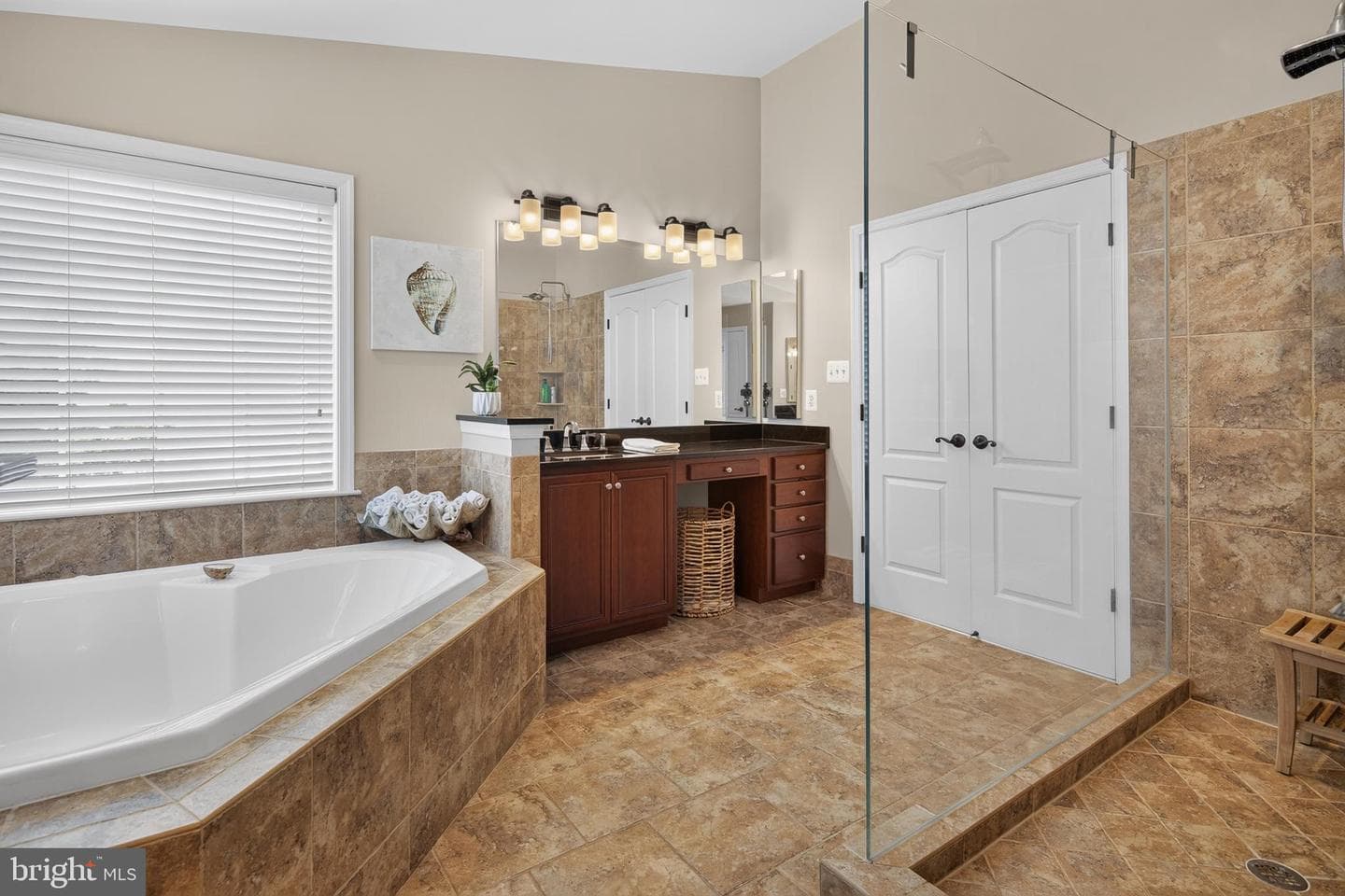 5779 Coachview Court photo 38