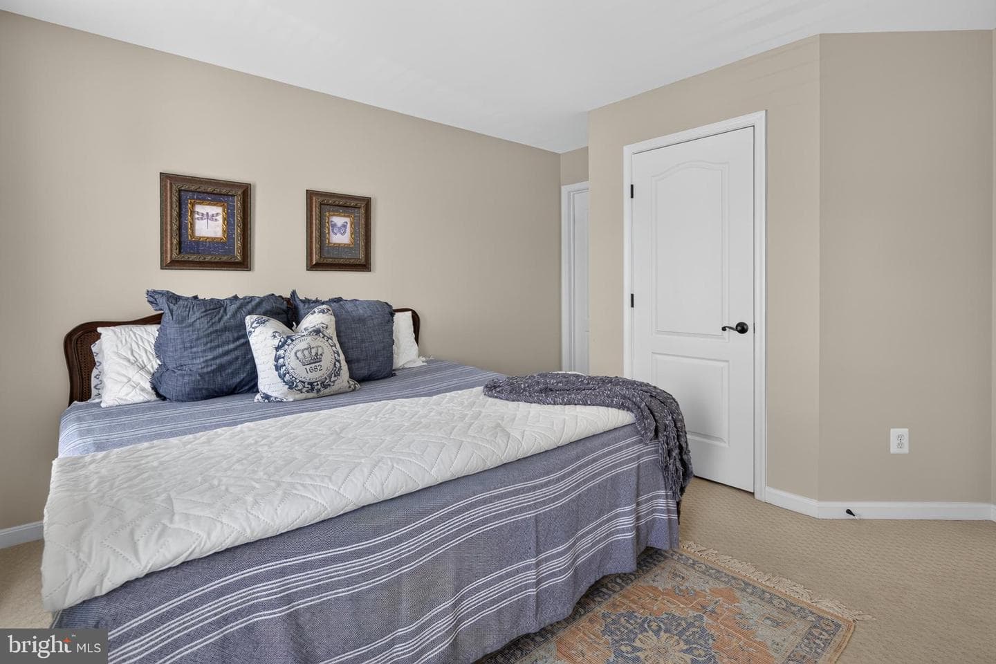 5779 Coachview Court photo 45