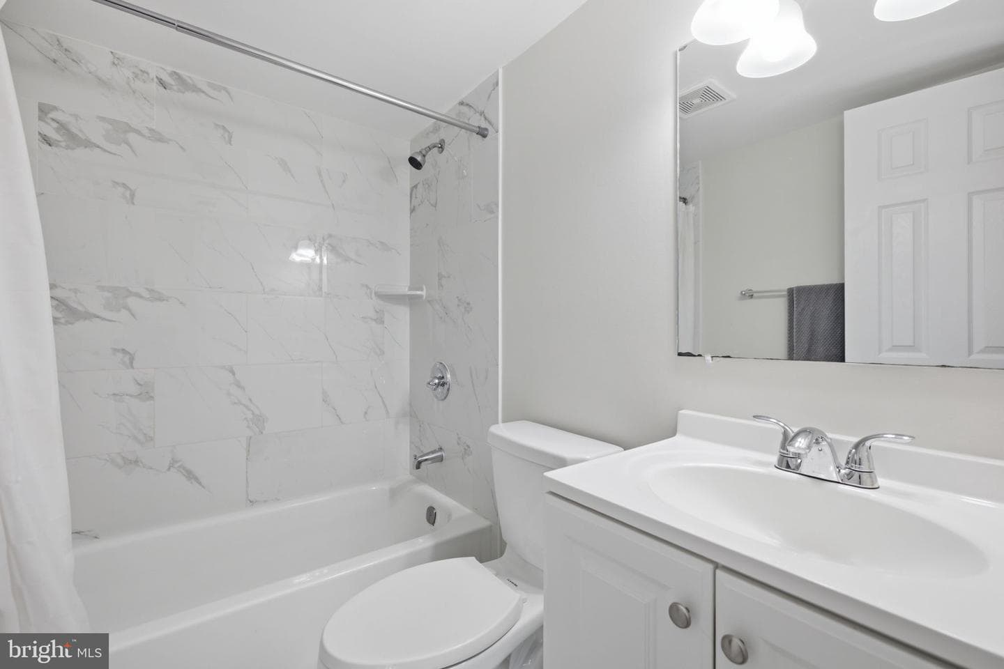 7589 Margate Court #204 photo 20