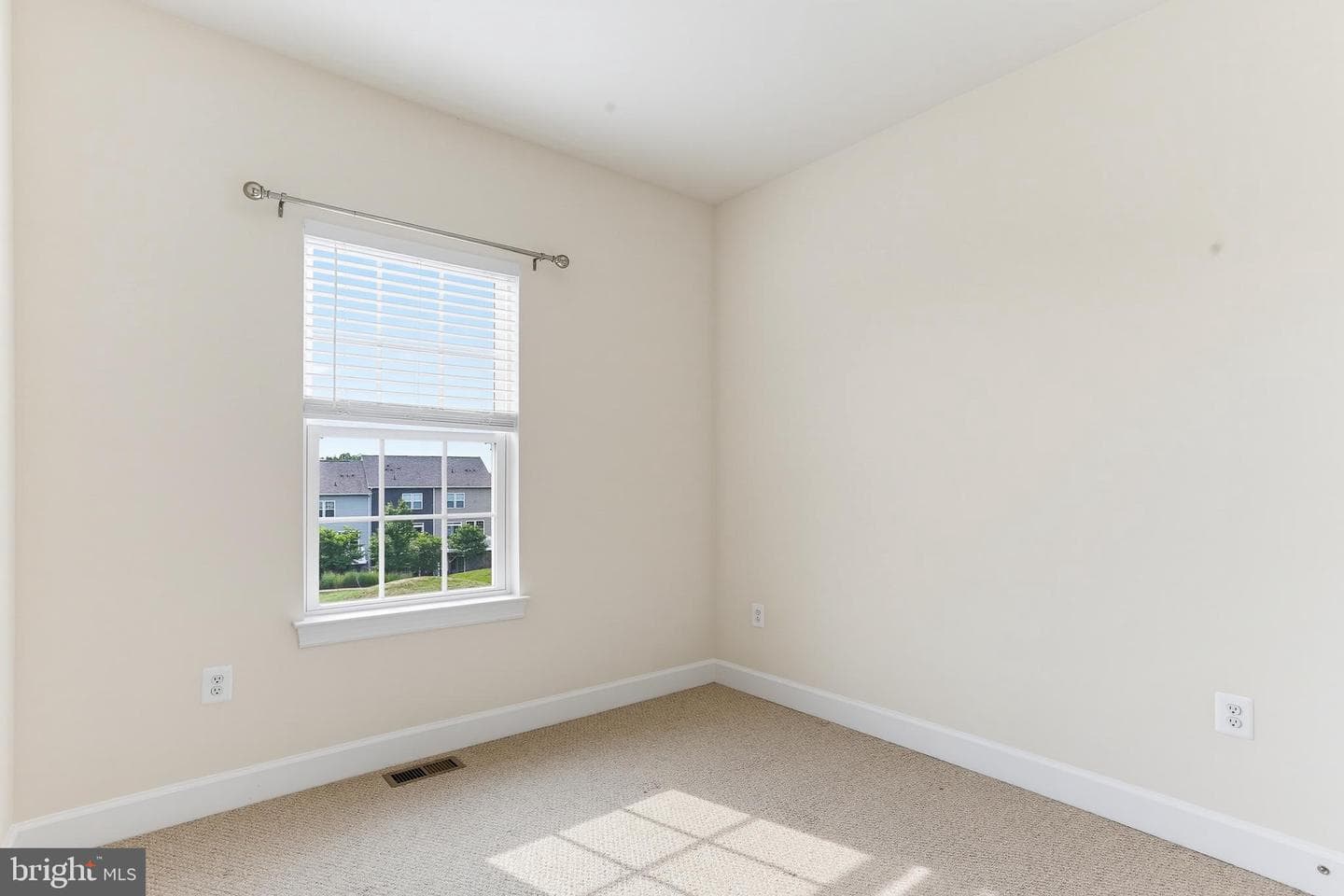 6310 Berkley Bridge Place photo 33