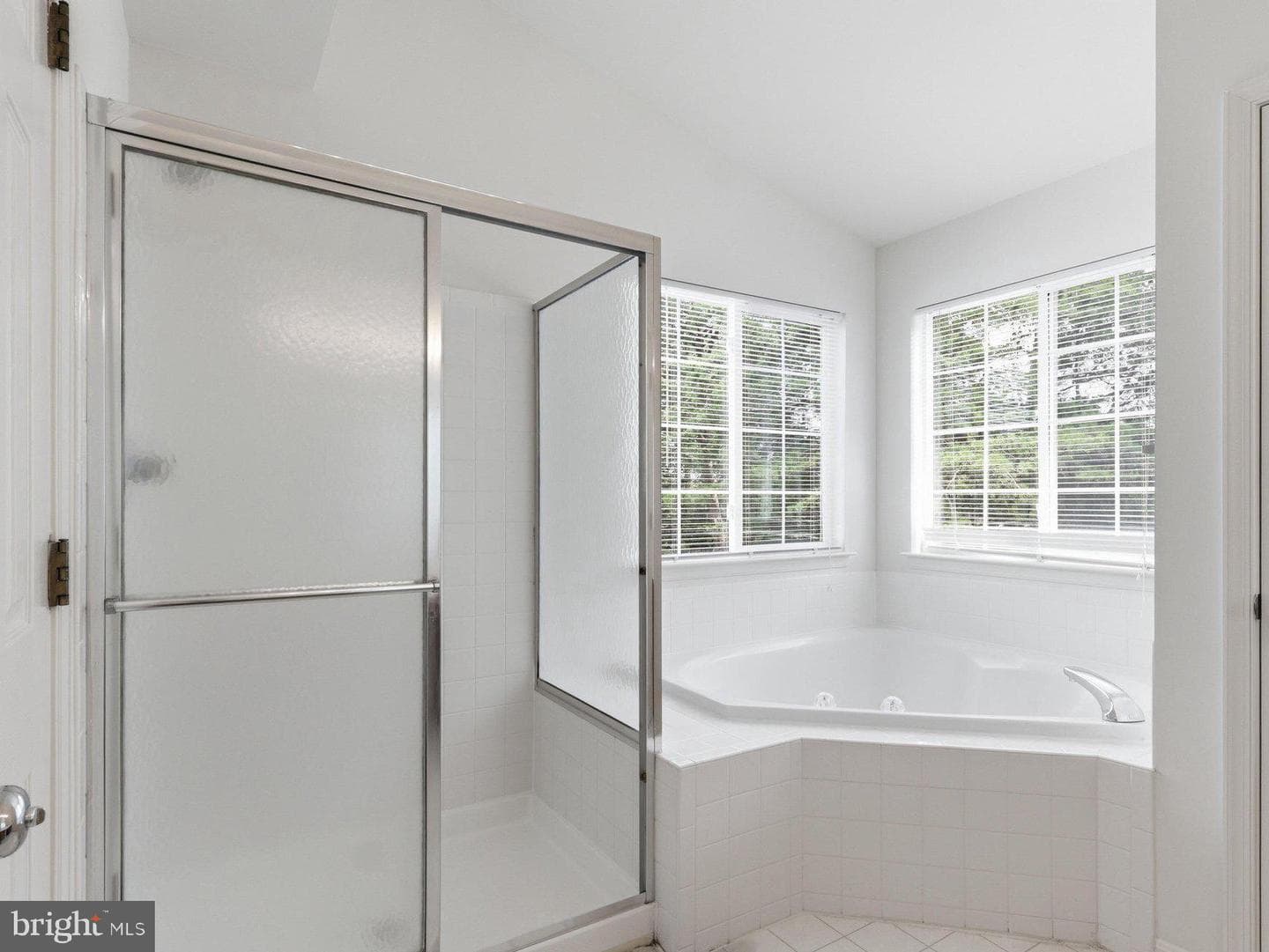 9121 Dartford Place photo 32