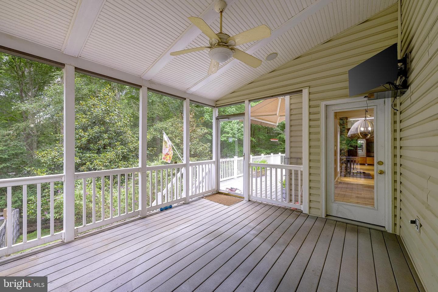 4689 Occoquan Overlook photo 34