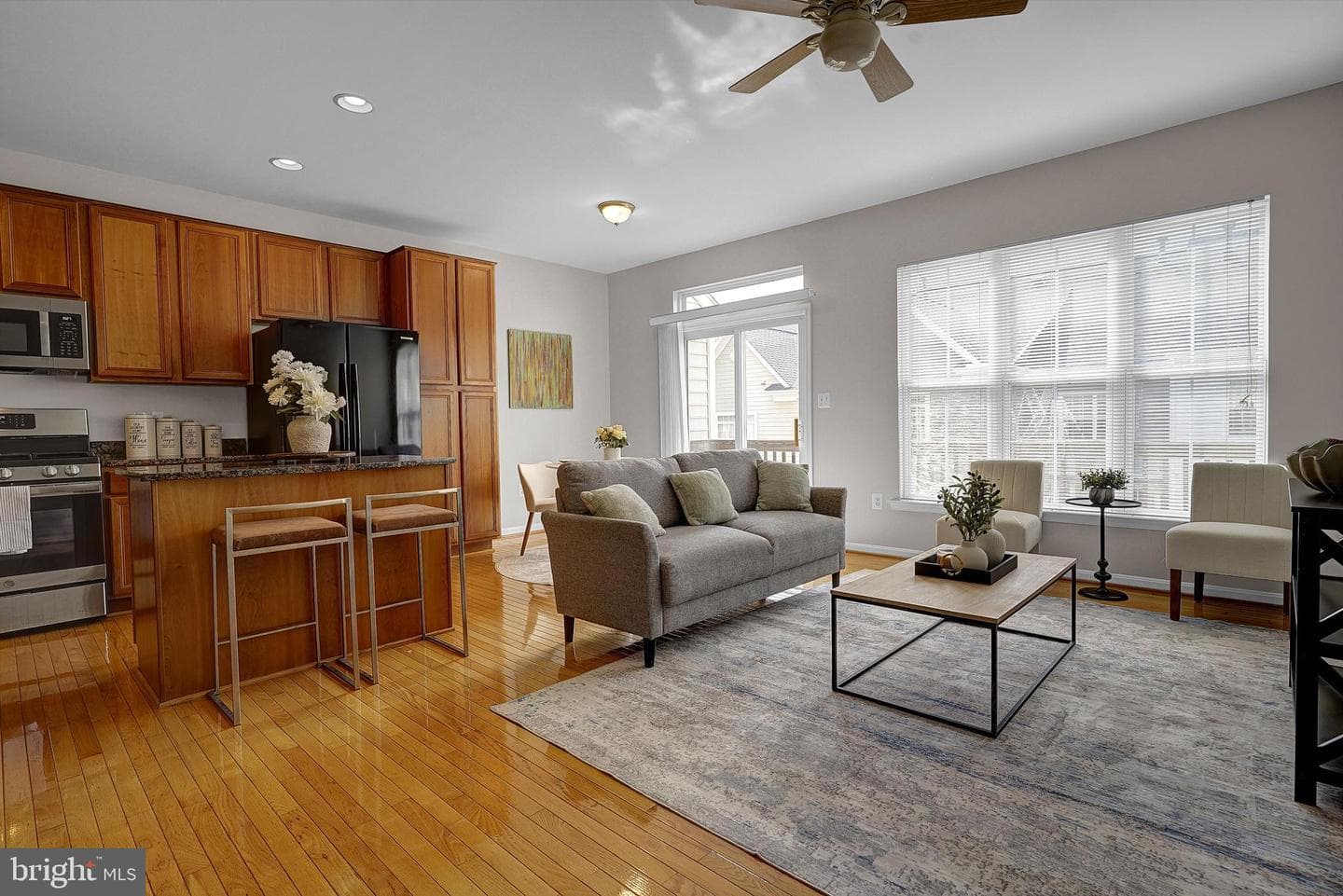 13863 Palisades Street photo 23