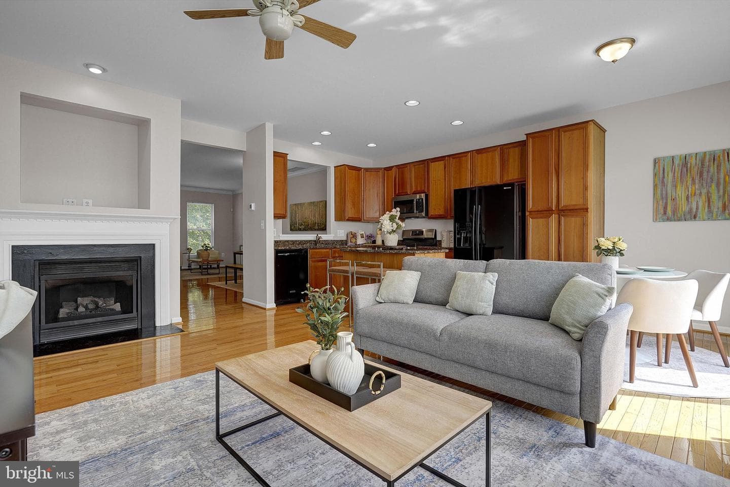 13863 Palisades Street photo 24