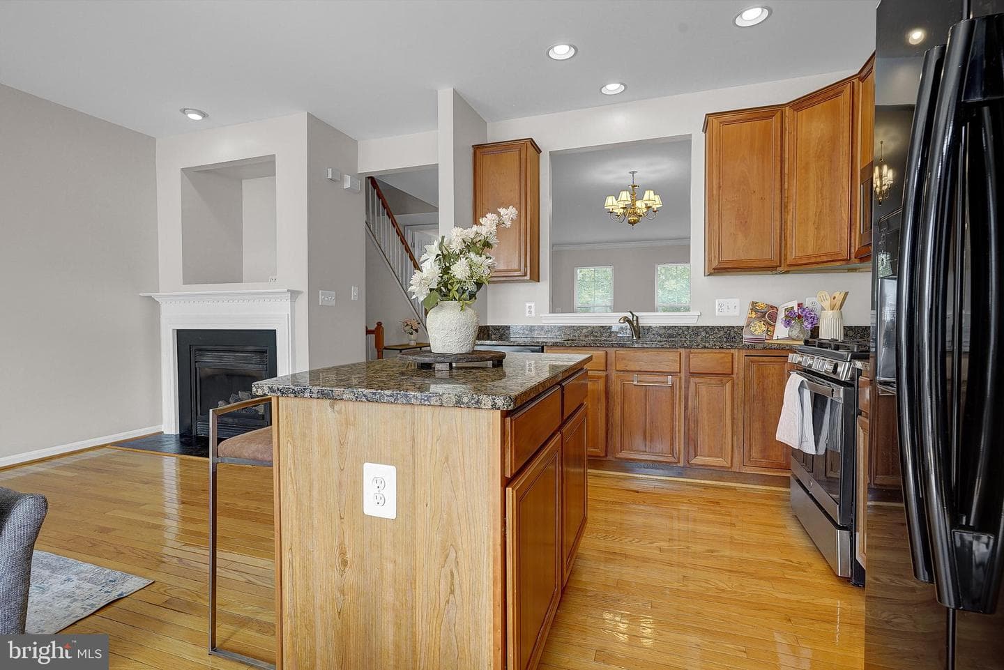 13863 Palisades Street photo 55