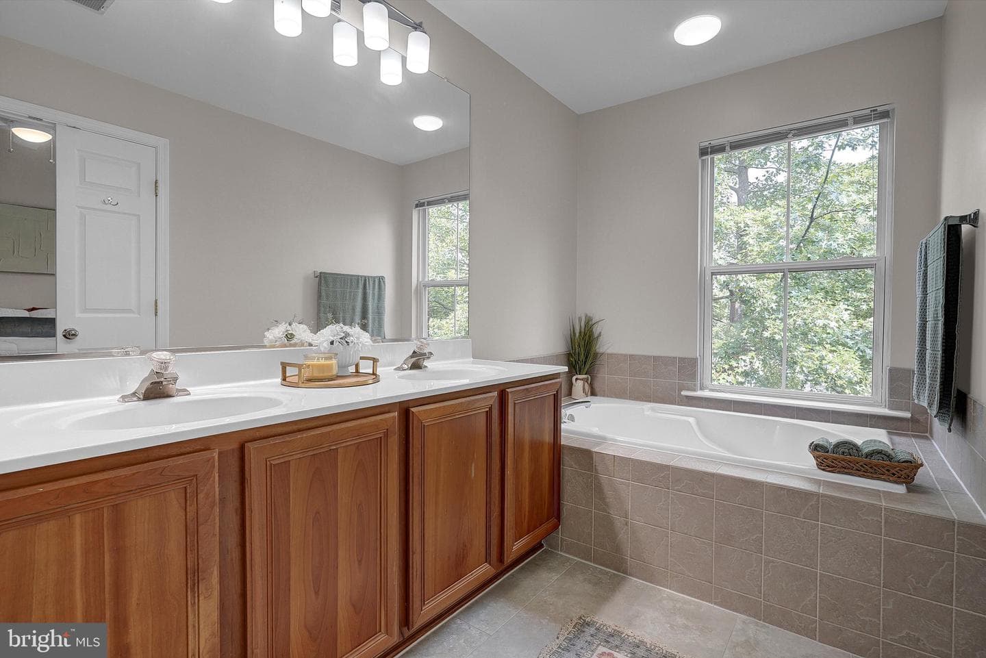13863 Palisades Street photo 62