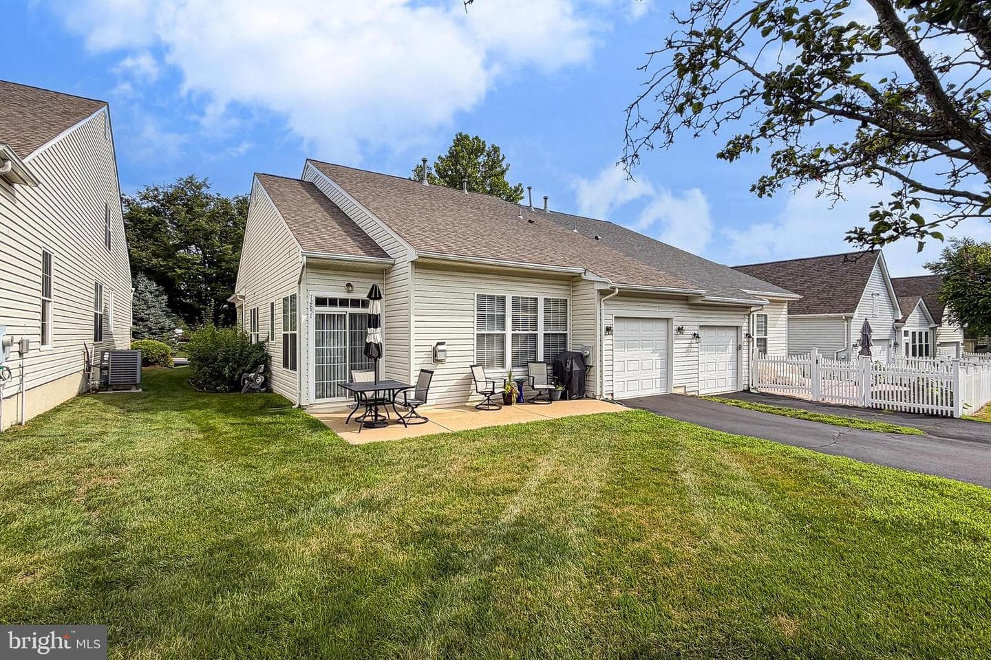12851 Arnot Lane photo 40