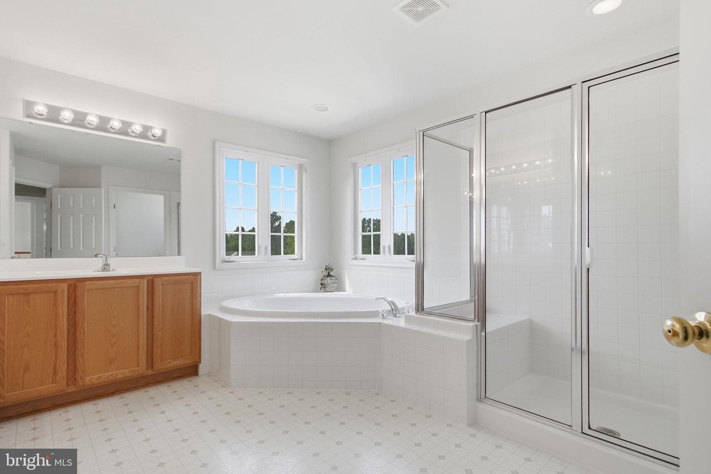 8016 Towering Oak Way photo 21