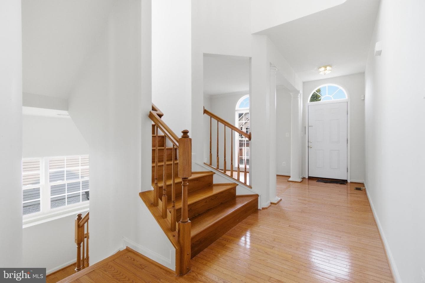 8016 Towering Oak Way photo 8