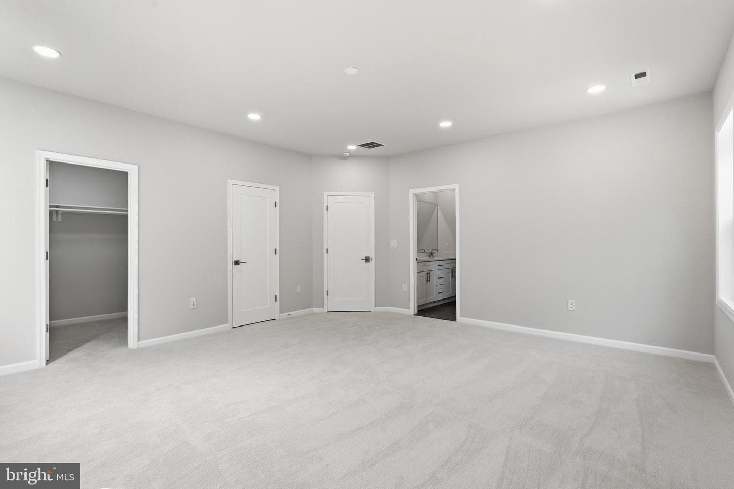 15701 Piedmont Pl photo 15