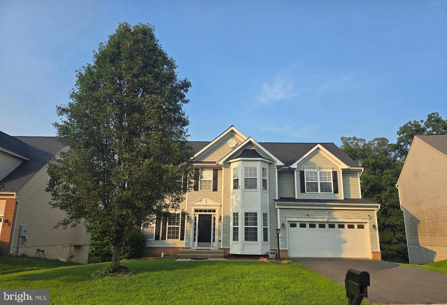 9121 Autumn Glory Lane photo 1