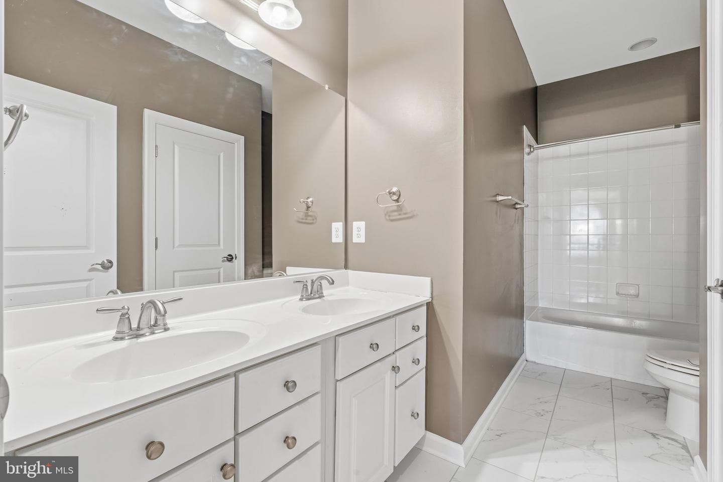 2114 Jellico Court photo 35