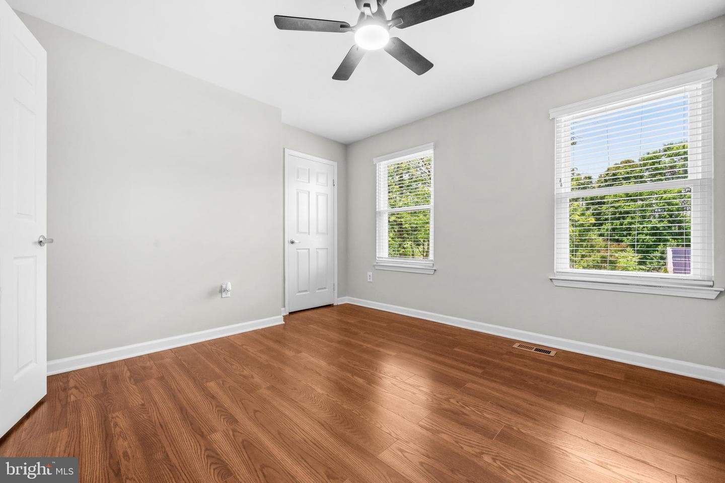 6109 Plainville Lane photo 31