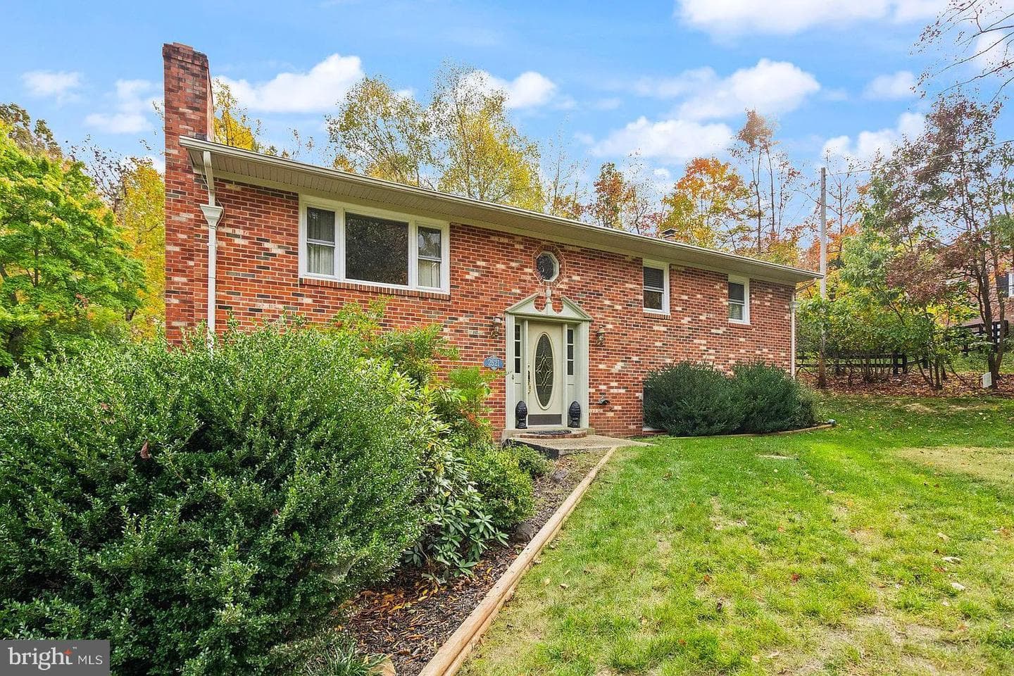 2521 Youngs Drive photo 3