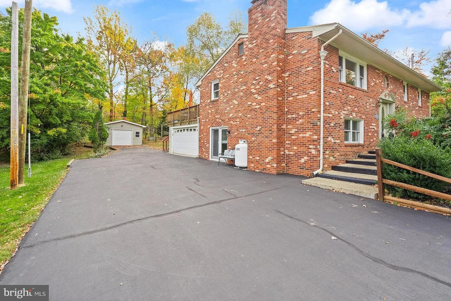2521 Youngs Drive photo 4