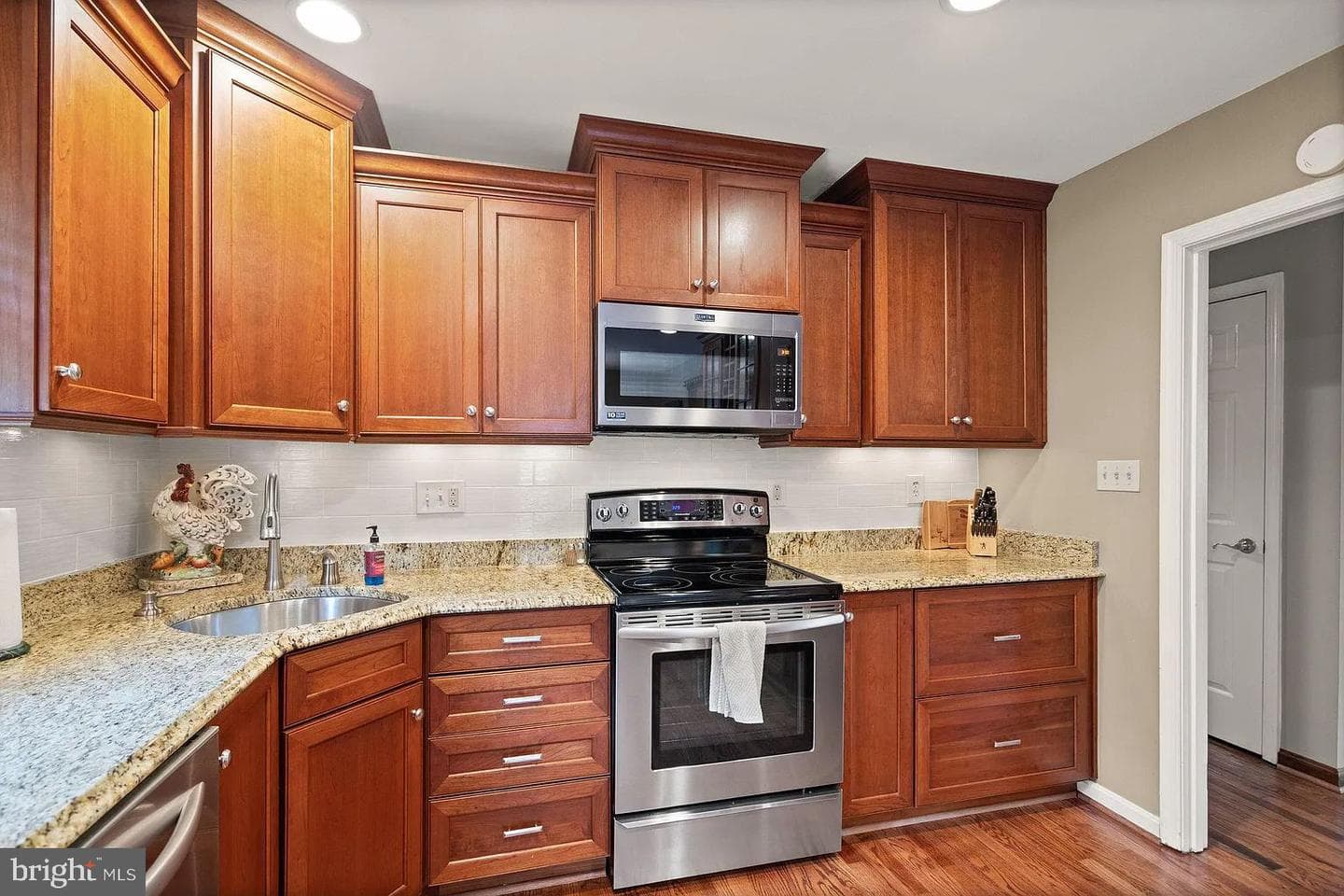 2521 Youngs Drive photo 8