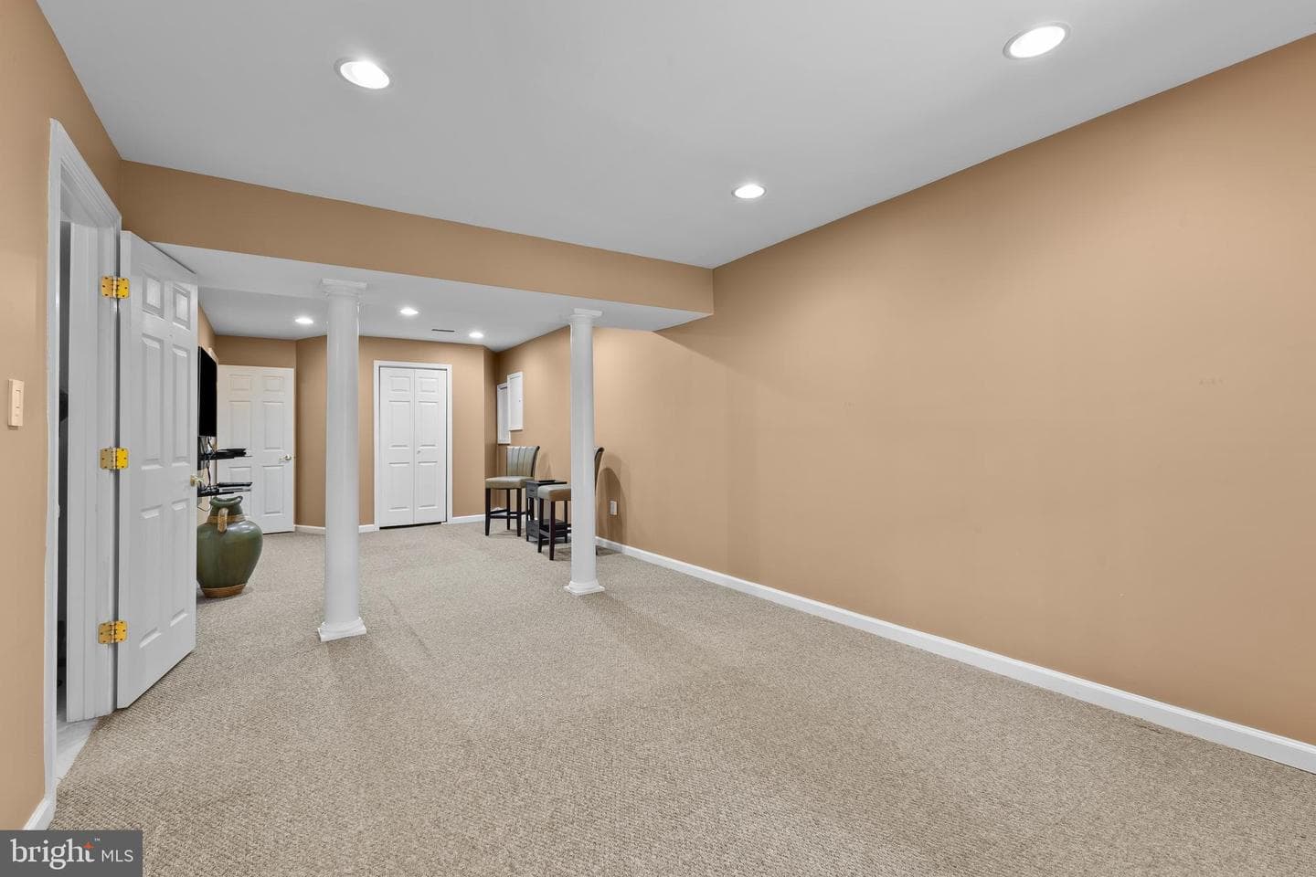 6000 Lyceum Lane photo 36
