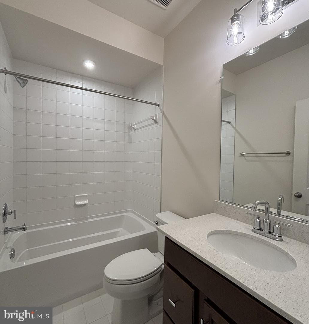 18020 Alicia Avenue photo 16