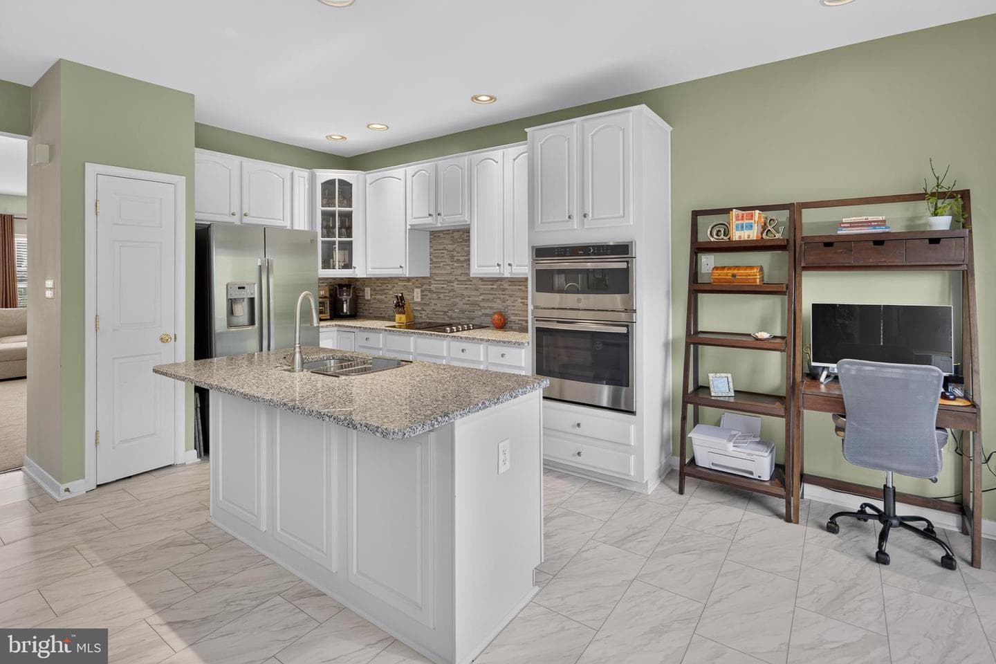 14248 Hunters Run Way photo 18