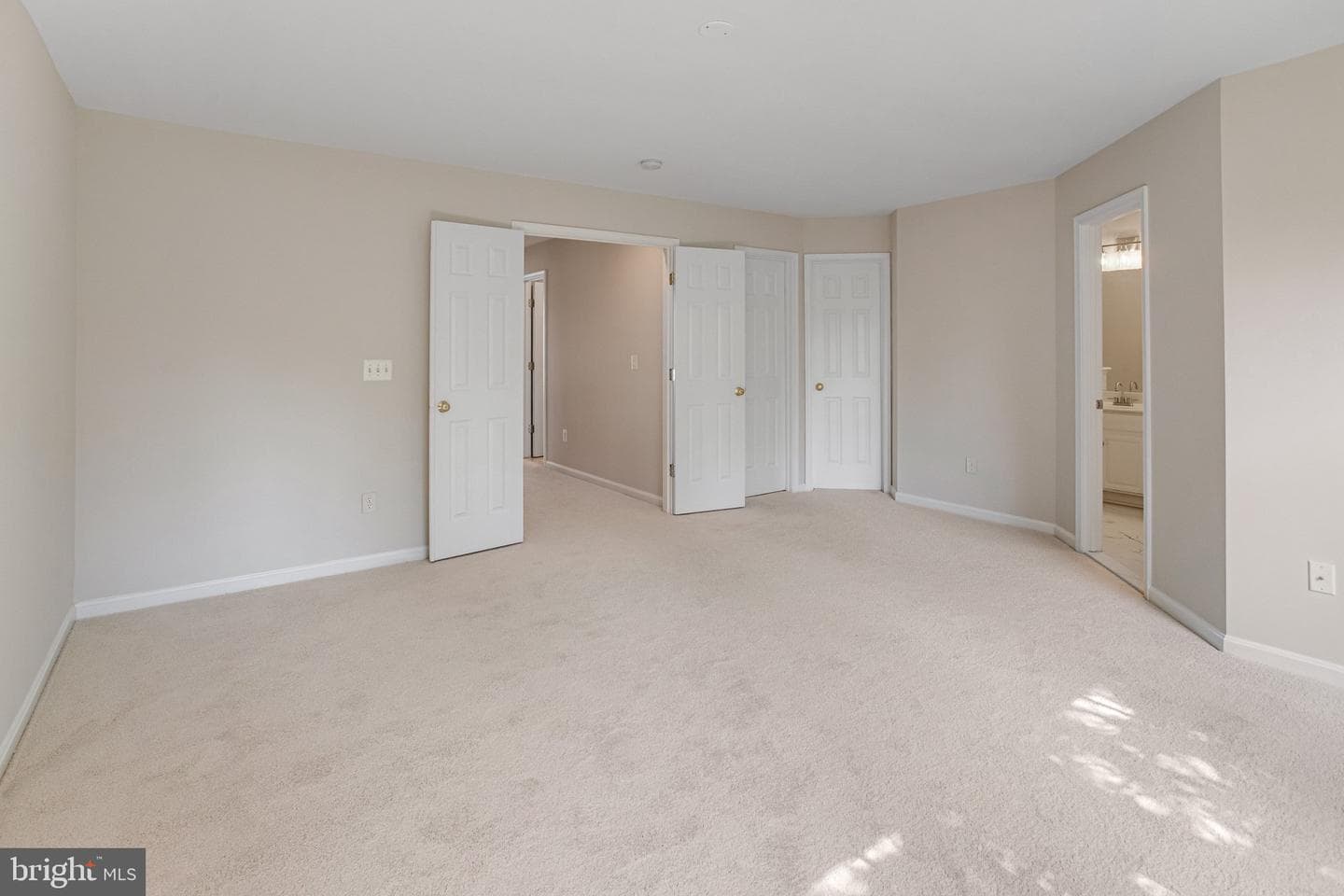 15519 Exmore Court photo 22