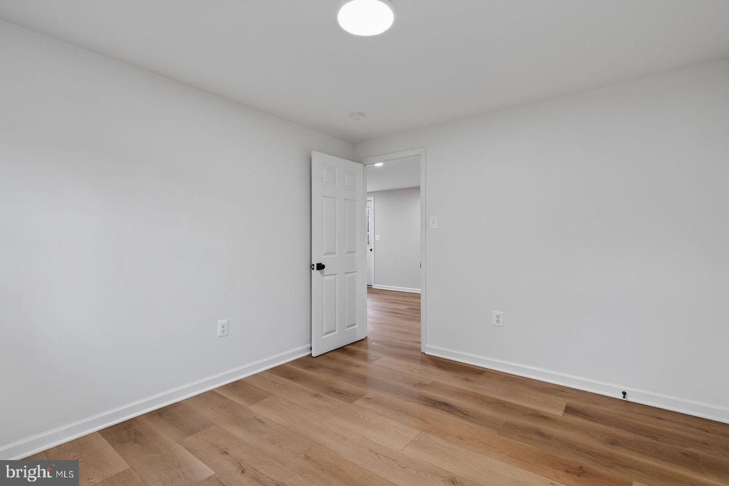 9927 Portsmouth Road photo 37