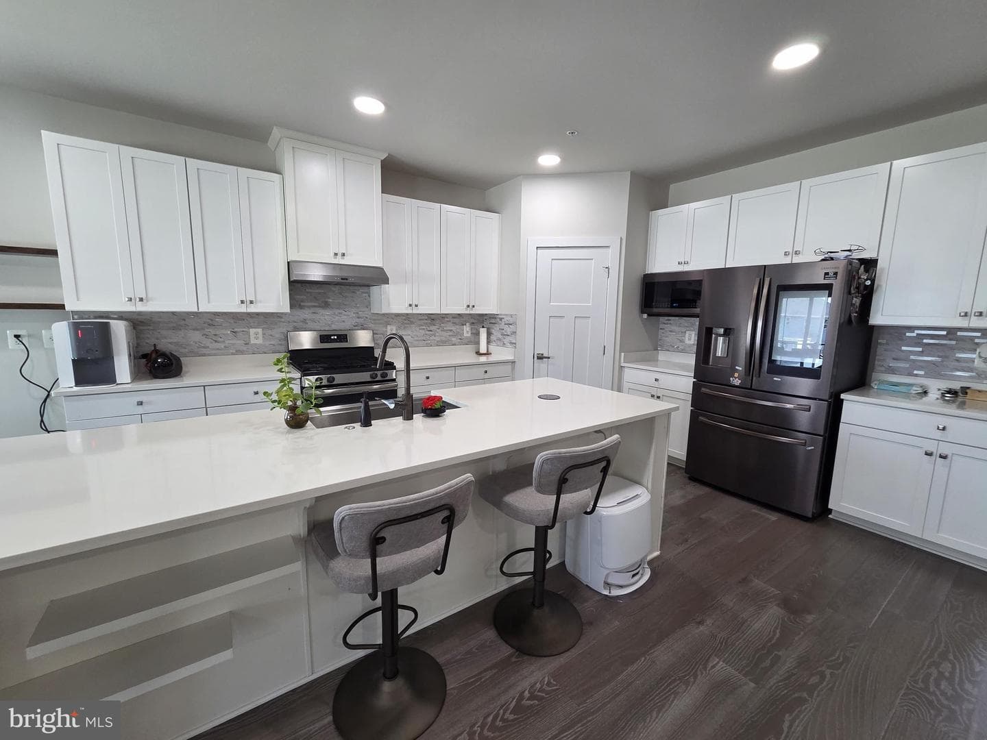 7550 Mint Springs Court photo 9