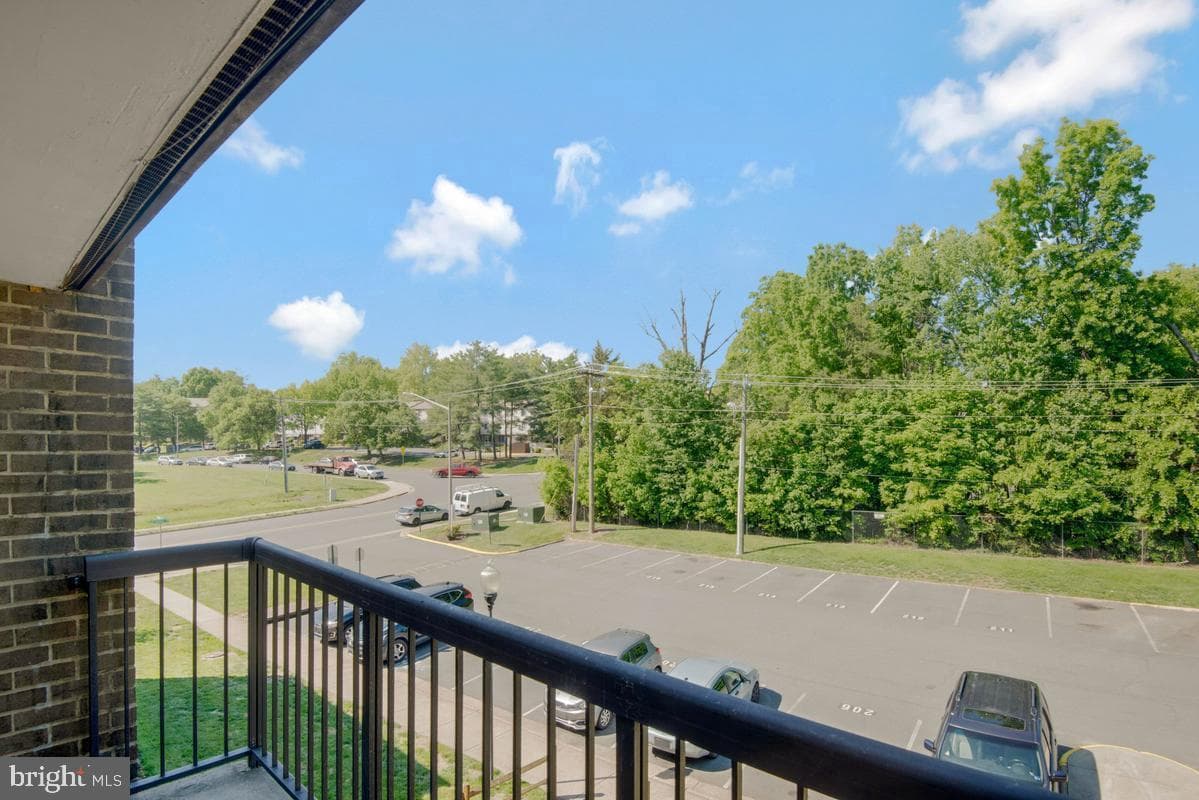 7589 Margate Court #201 photo 21