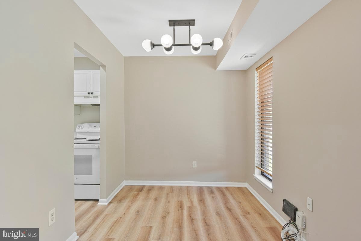 7589 Margate Court #201 photo 6