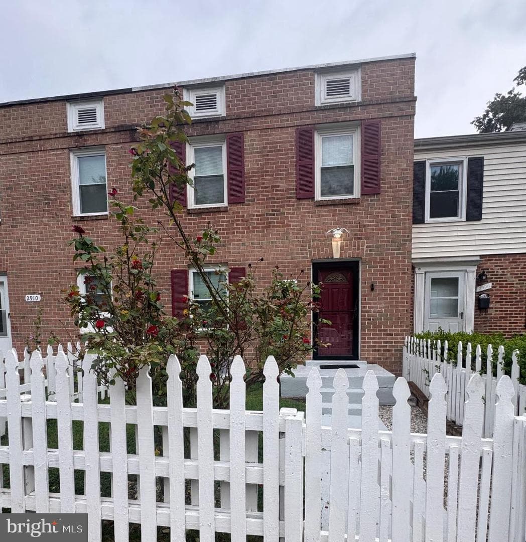 2908 Wren Court photo 1