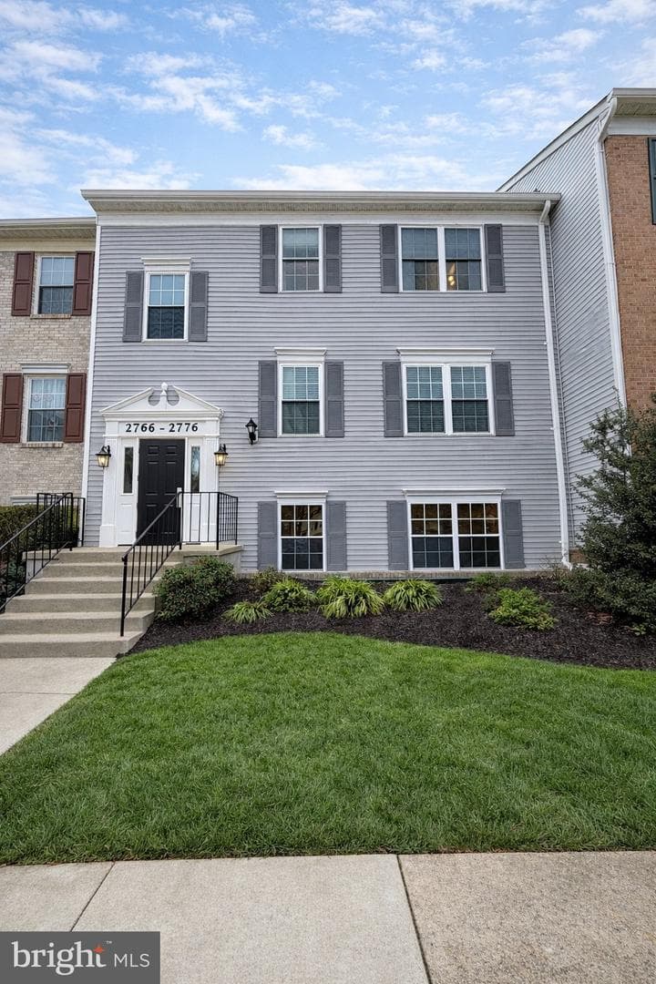 2772 Bordeaux Place photo 1