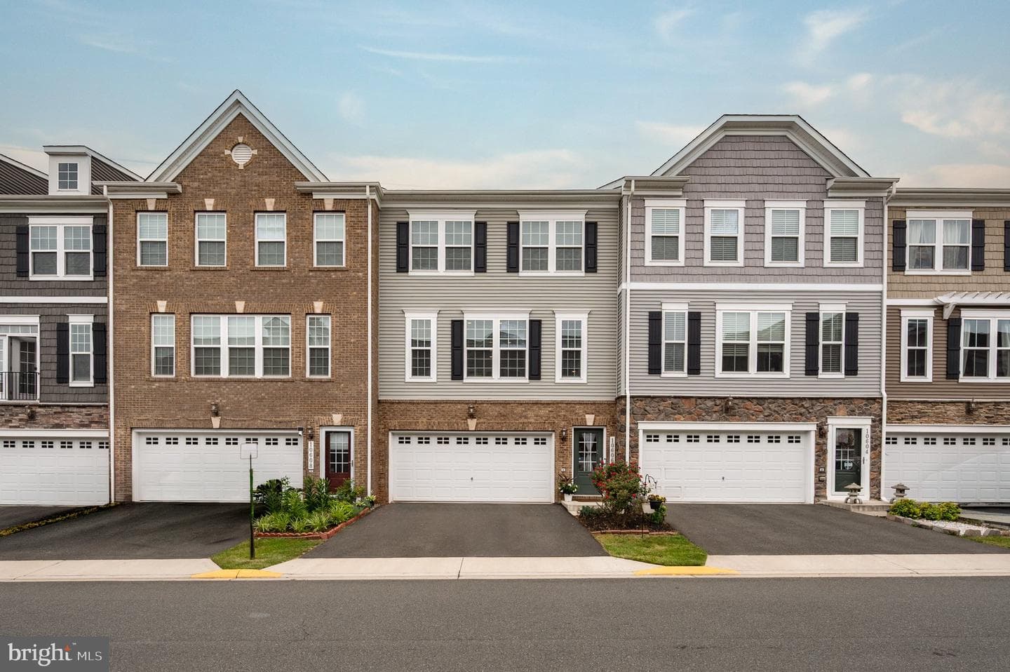10606 Hinton Way photo 1