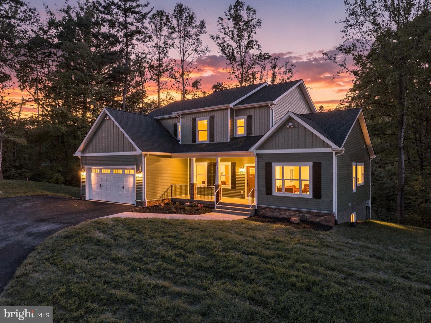 8020 Pinnacle Ridge Drive photo 1
