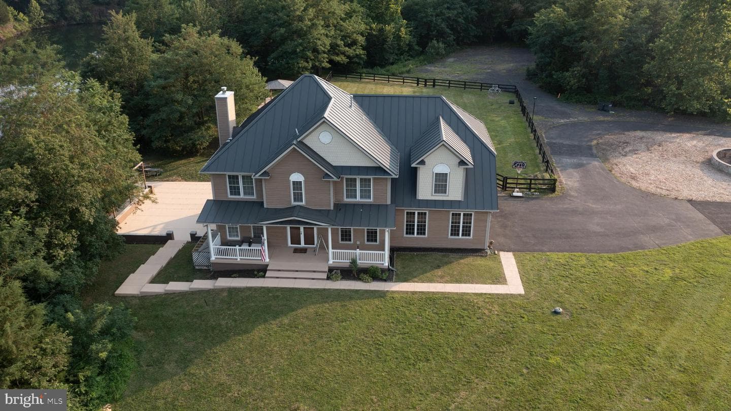 1101 Mountain Road photo 1
