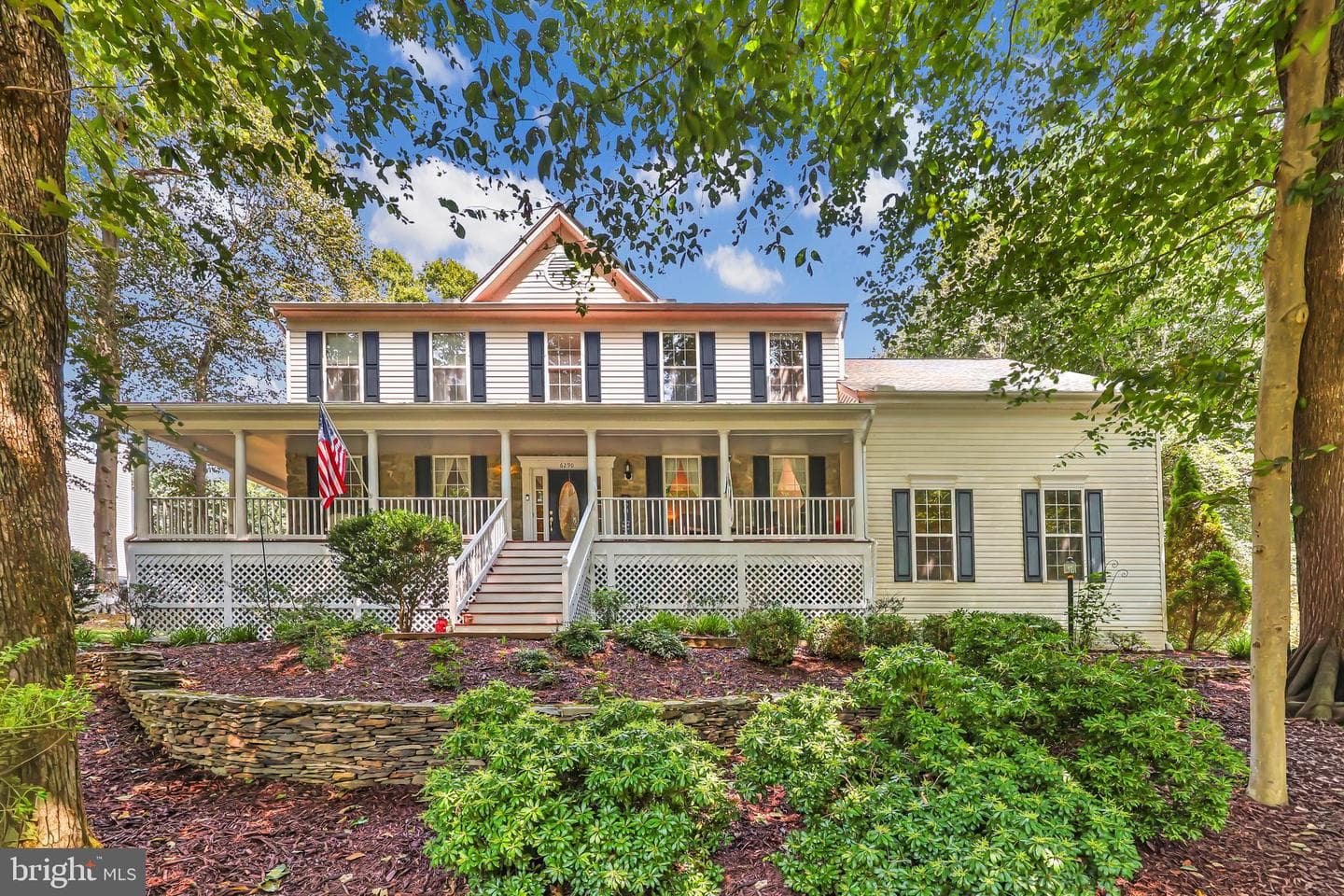 6290 Happy Creek Road photo 1