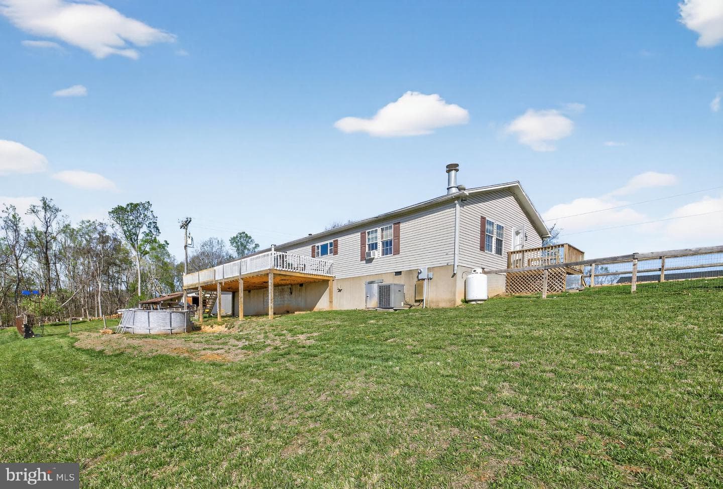355 Clan Alpine Way photo 34