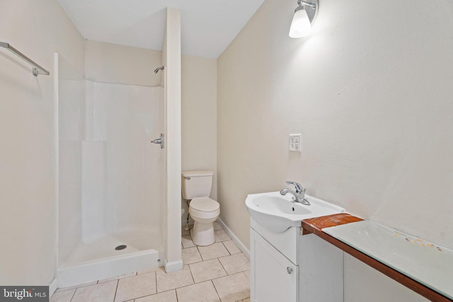 208 Brandon Road photo 17