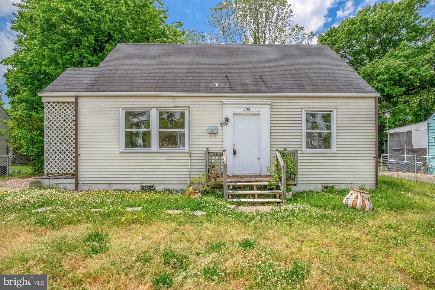 208 Brandon Road photo 4
