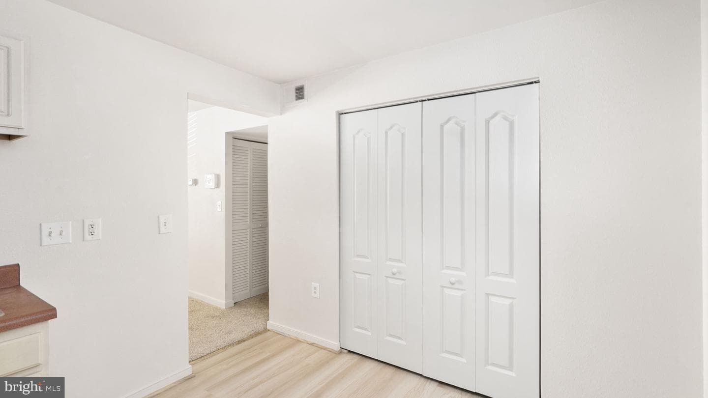 3522 E Richmond Road #106 photo 10