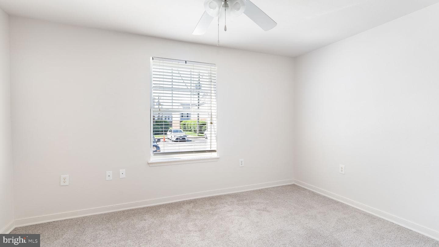 3522 E Richmond Road #106 photo 20