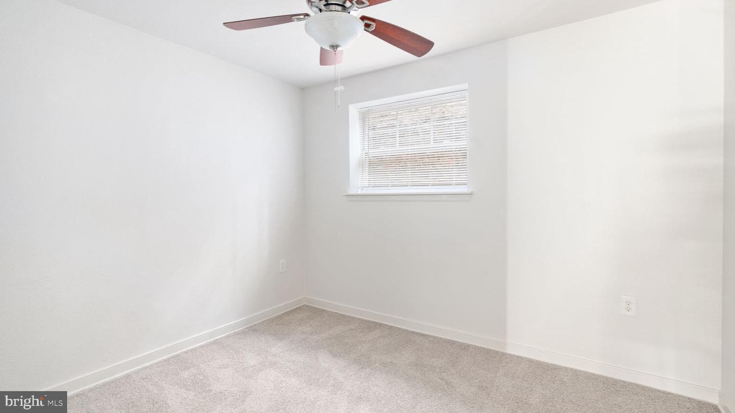 3522 E Richmond Road #106 photo 22
