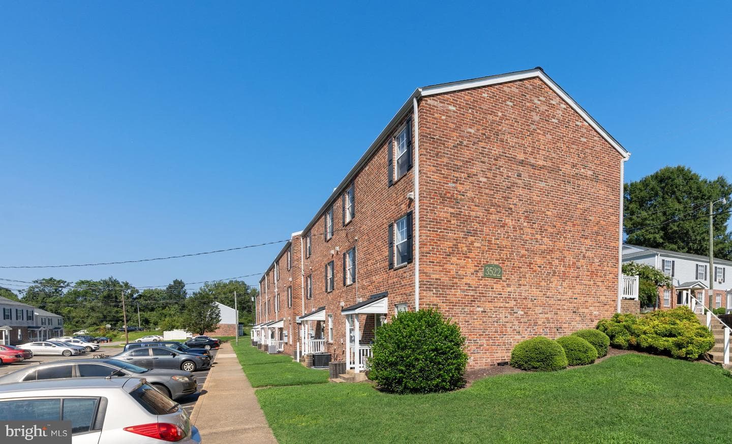 3522 E Richmond Road #106 photo 25