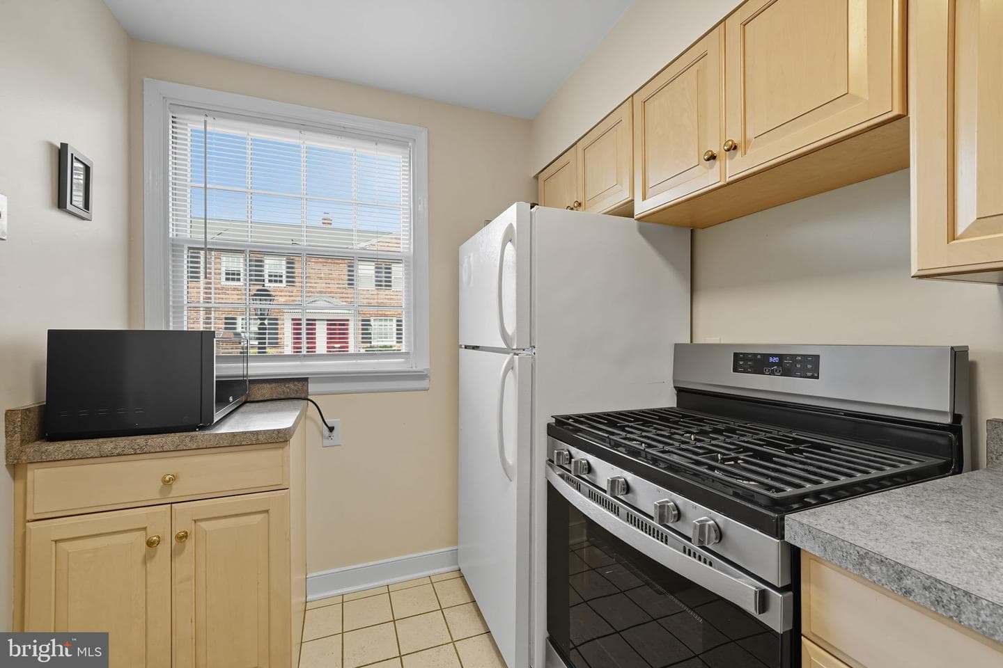 403 N Hamilton Street #j photo 11