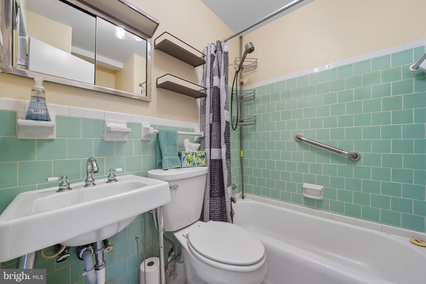 403 N Hamilton Street #j photo 19