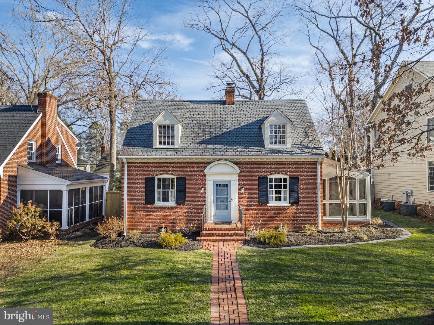 5411 Dorchester Road photo 1