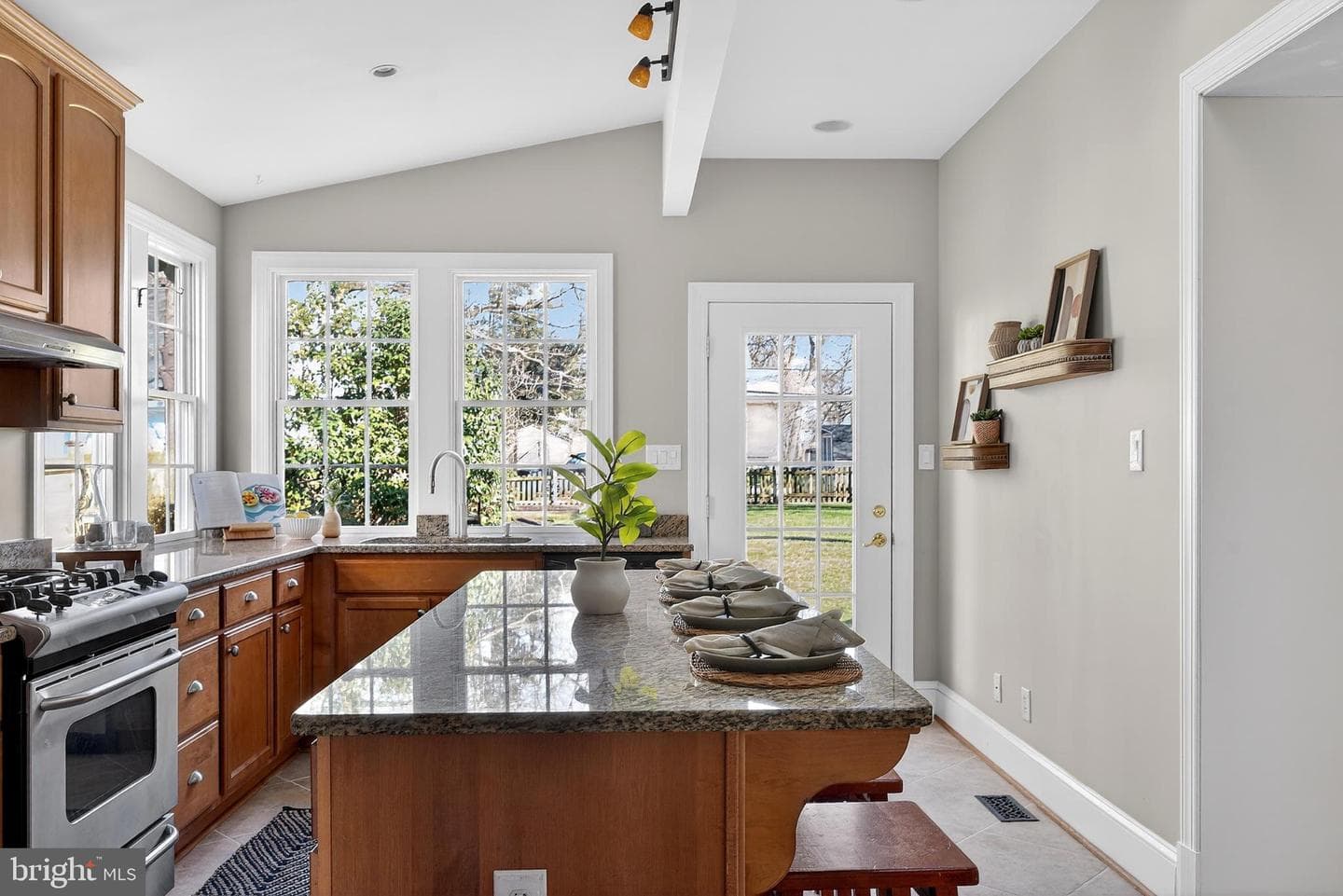 5411 Dorchester Road photo 16