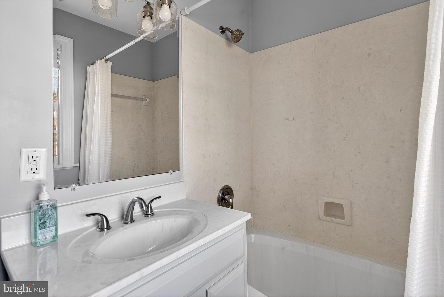 5411 Dorchester Road photo 31