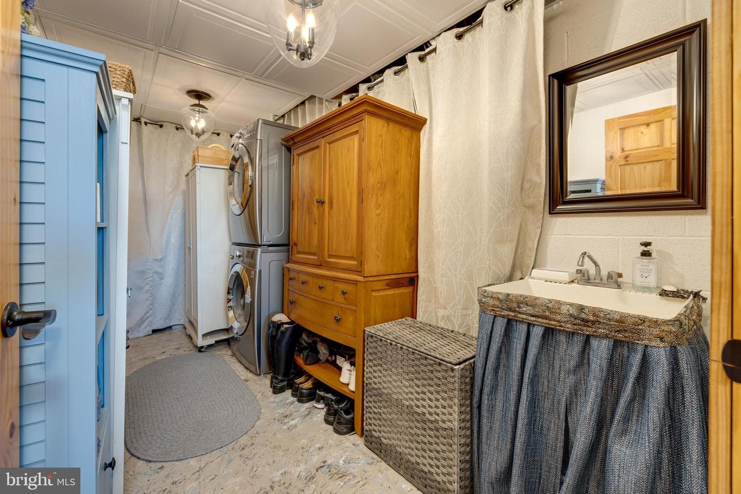 1130 Sundance Mountain Road photo 54